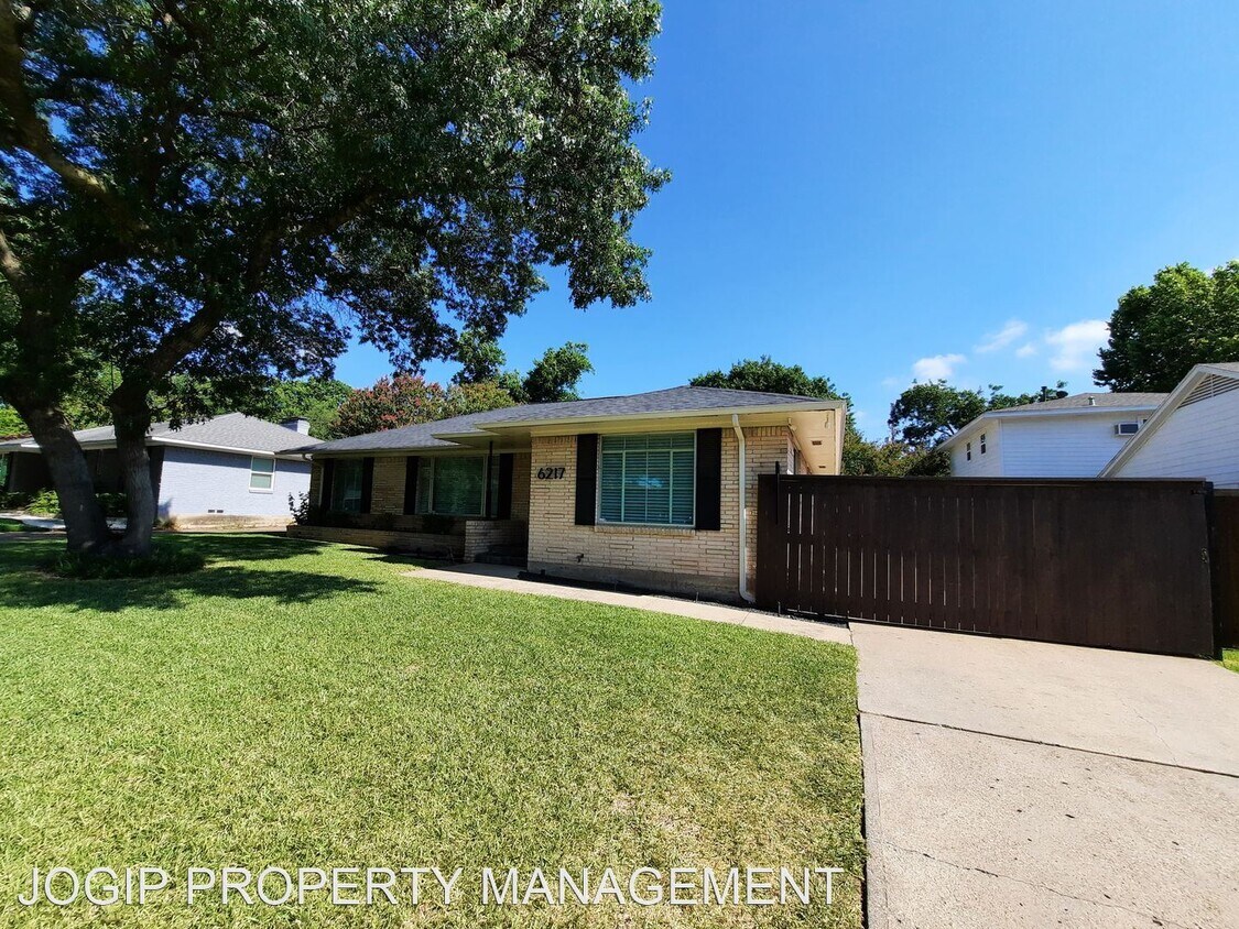 3 br, 2 bath House 6217 E. Lovers Lane House Rental in Dallas, TX