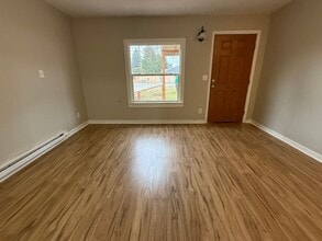 Building Photo - 1702 Locust St