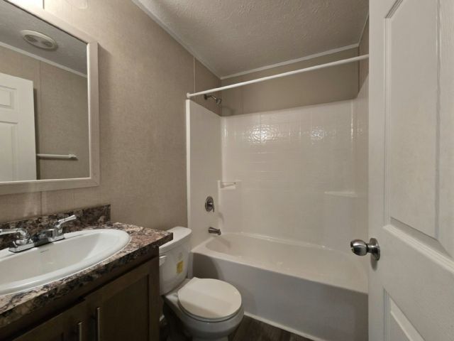 Foto del edificio - 325 Brutus Dr