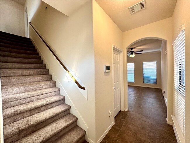 Foto del edificio - 6618 Sharpstone Creek Ln