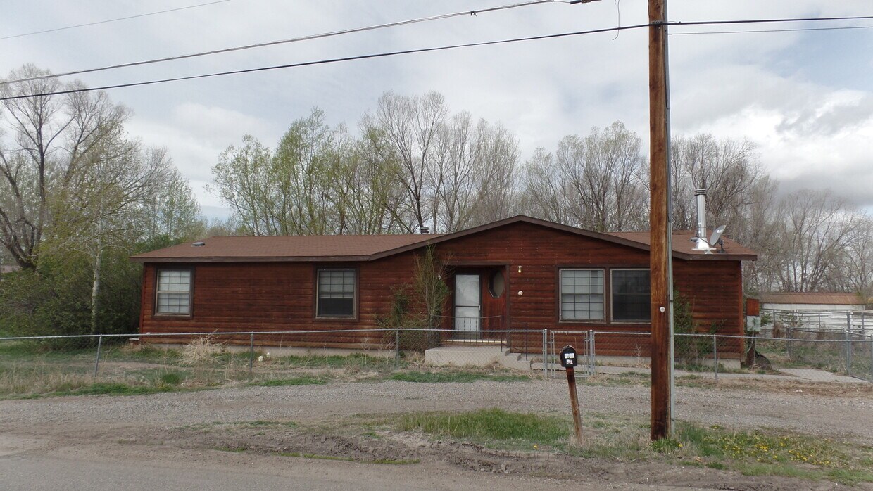 Primary Photo - 6951 Trinchera Ln