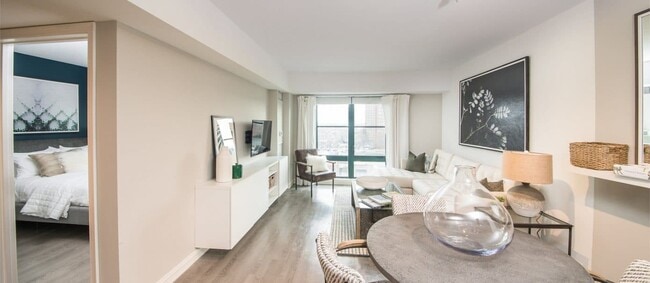 Building Photo - 30 Cambridge Park Dr. Unit 3131