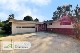 Building Photo - 845 Loma St