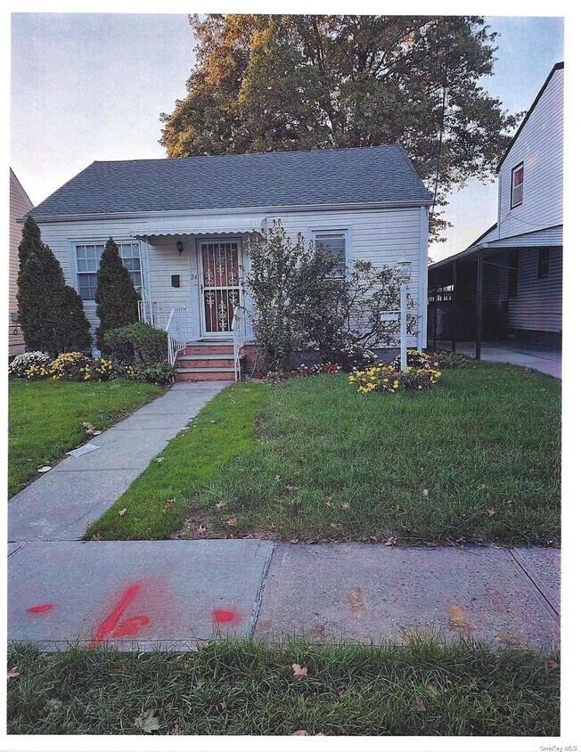 Primary Photo - 118-24-118236 236th St