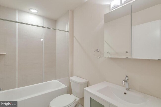 Foto del edificio - 1430 South St