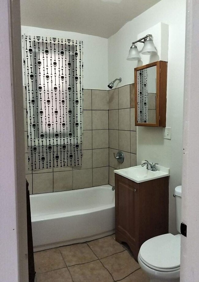 Foto del edificio - 1420 S Millard Ave