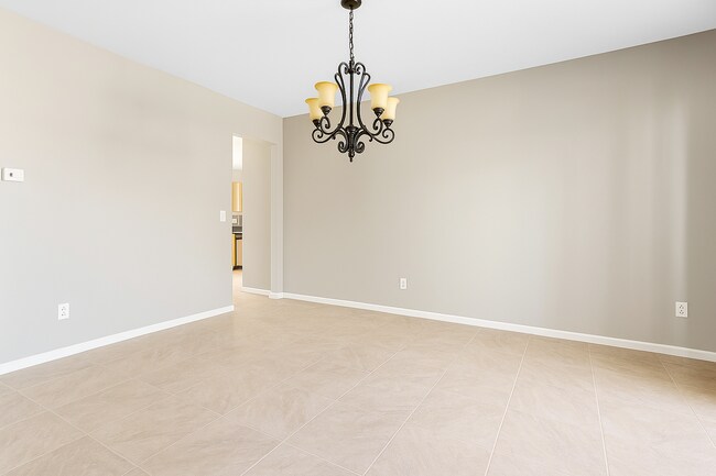 Foto del edificio - 605 Thornridge Dr
