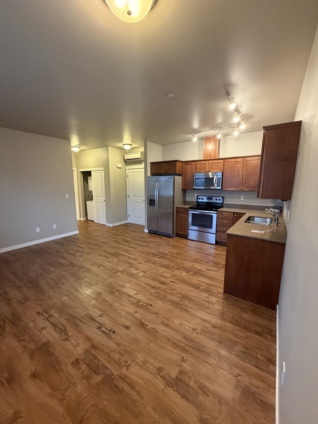 Building Photo - 8872 Depot Rd