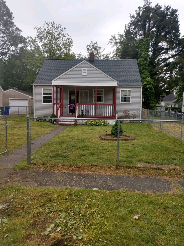 Primary Photo - 3305 Winchester Dr