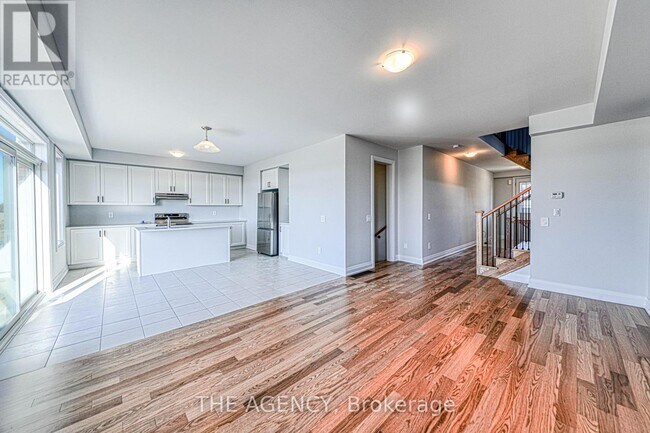 Photo du bâtiment - 98 Butler Blvd.