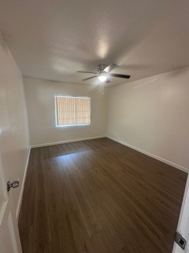 Building Photo - 2804 Horace Mann Ct