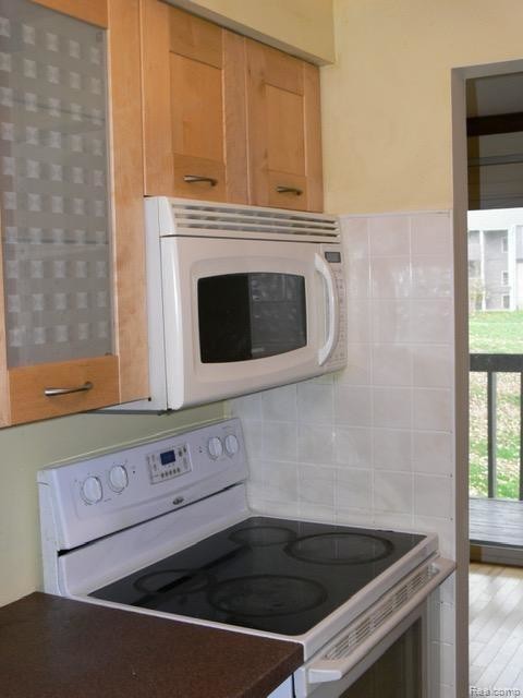 Foto del edificio - 29890 W 12 Mile Rd