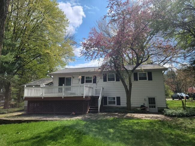 Building Photo - 1085 Bunn Hill Rd