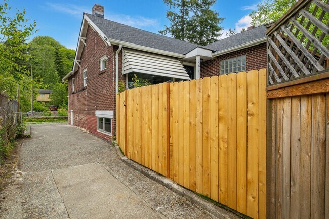 Foto del edificio - 2bd/1ba Seattle Home