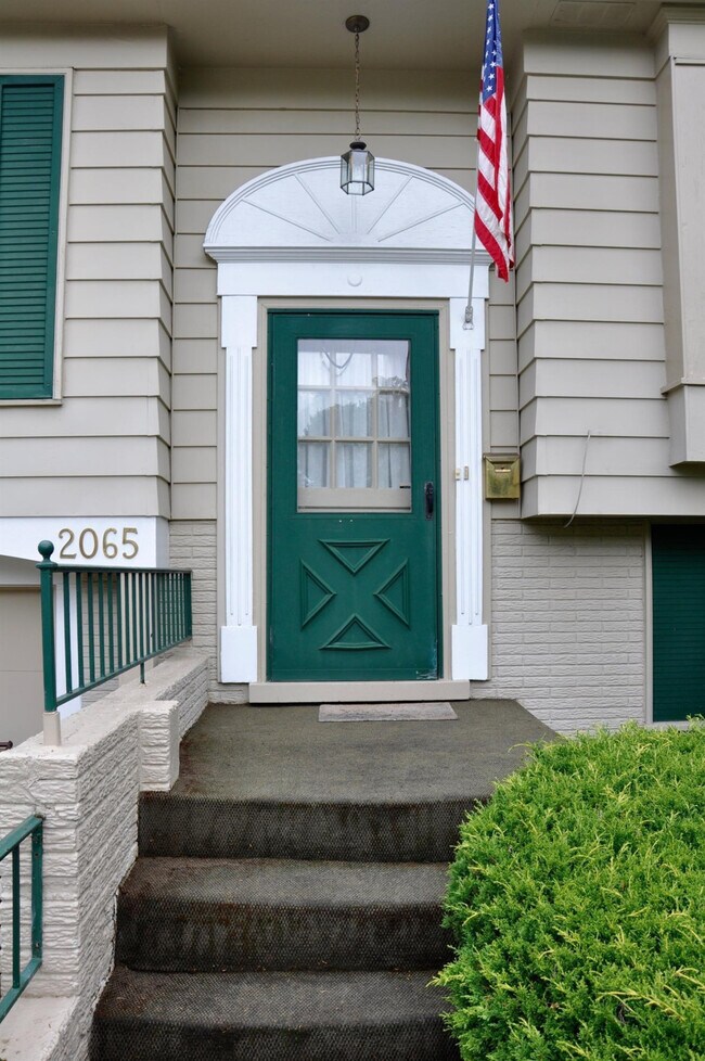 Foto del edificio - 2065 Yorktown Dr