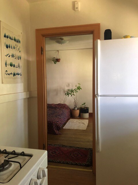 Building Photo - 711 S 9th Ave