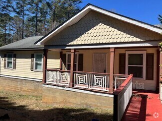 Building Photo - 3067 Embry Way SE