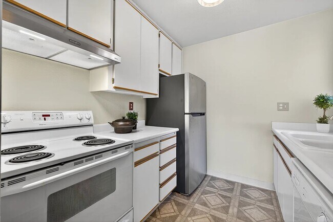 Foto del edificio - Stylish Updated Condo in Quiet Community