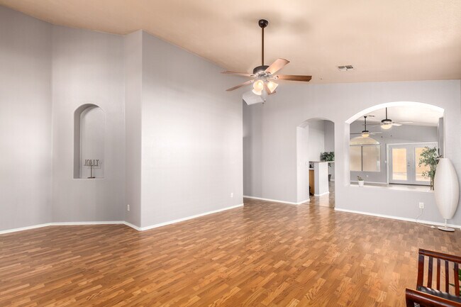 Building Photo - 3008 N 83rd Plz