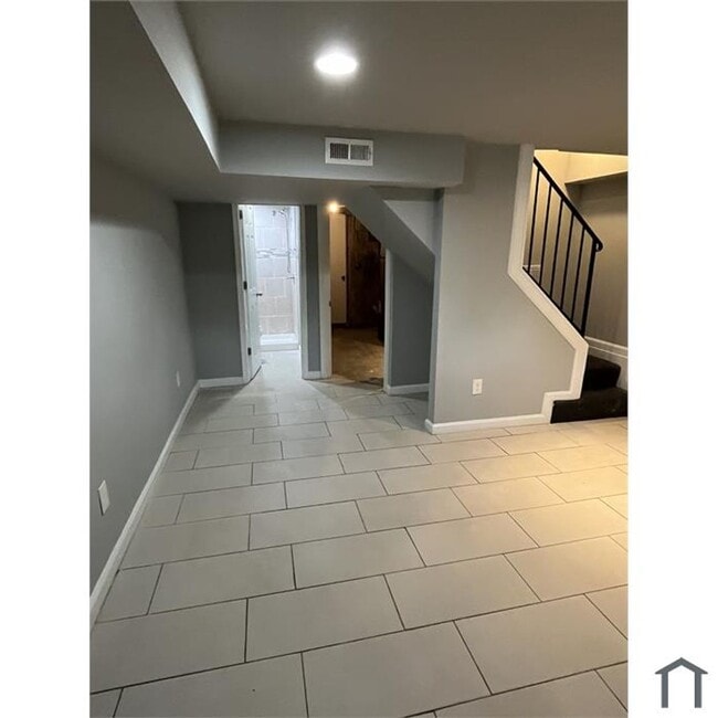 Photo - ** 2 BEDROOM TOWNHOME COMING SOON**