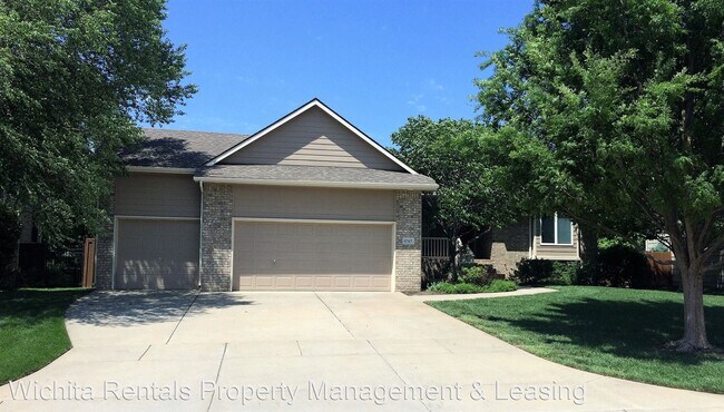 Foto del edificio - 5 br, 3 bath House - 4767 N Wyndham Rd