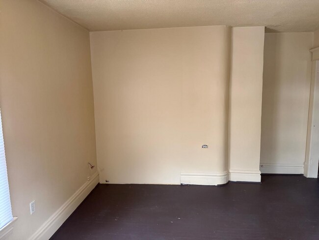 Foto del edificio - 107 N Oakland Ave