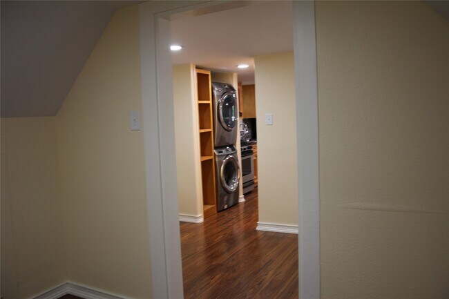 Foto del edificio - 7540 Ashburn St