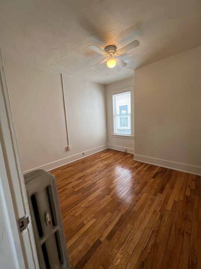 Foto del edificio - 22940 Woodward Ave