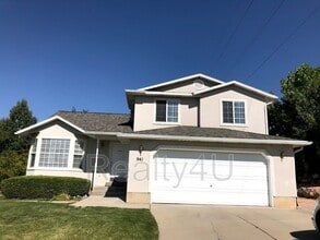 Building Photo - 941 E 300 N