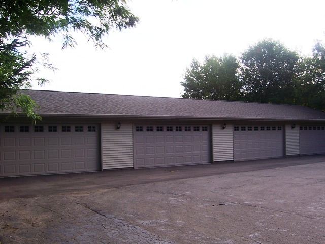 Building Photo - 12 Pine Ridge Ct