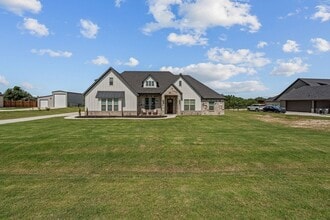 Building Photo - 381 Oak Mdw Ln