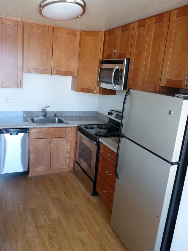 Foto del edificio - Redwood Acres Condos