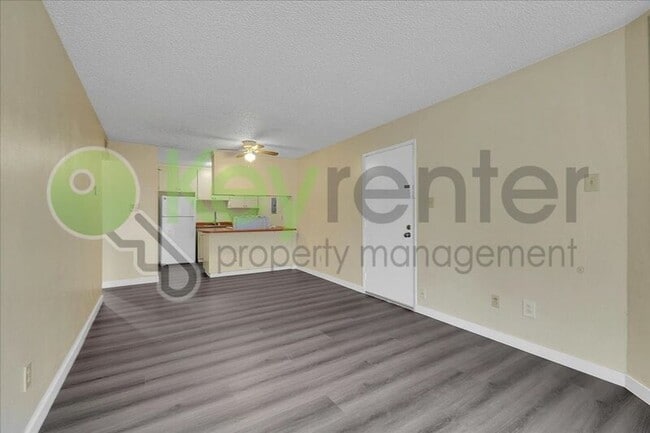 Building Photo - 2515 H St