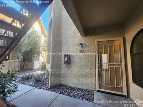 Building Photo - 930 N Mesa Dr