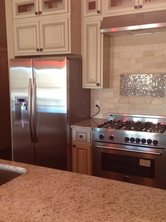 Foto del edificio - 815 Massachusetts St