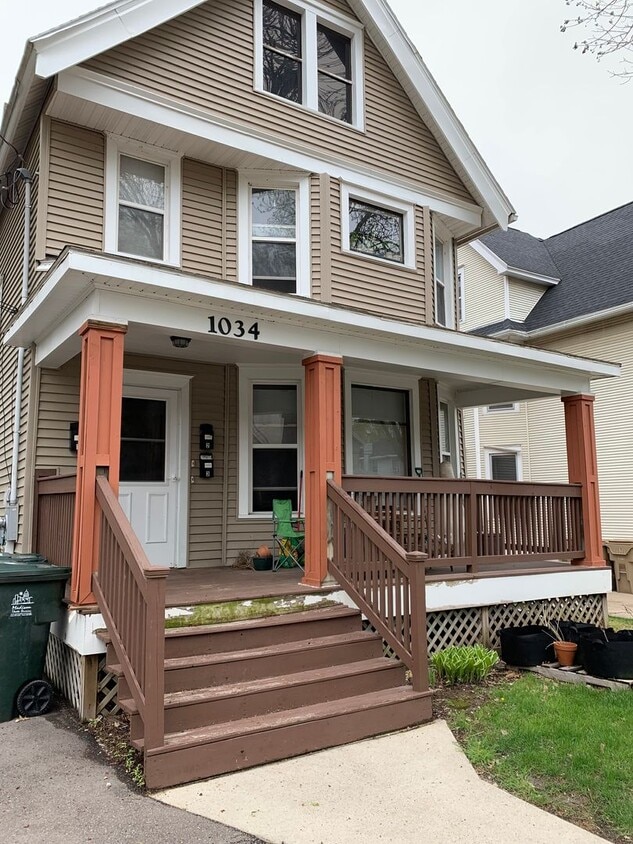 Building Photo - 1034 Jenifer St