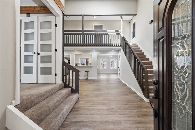 Foto del edificio - 15754 Walkwood Dr