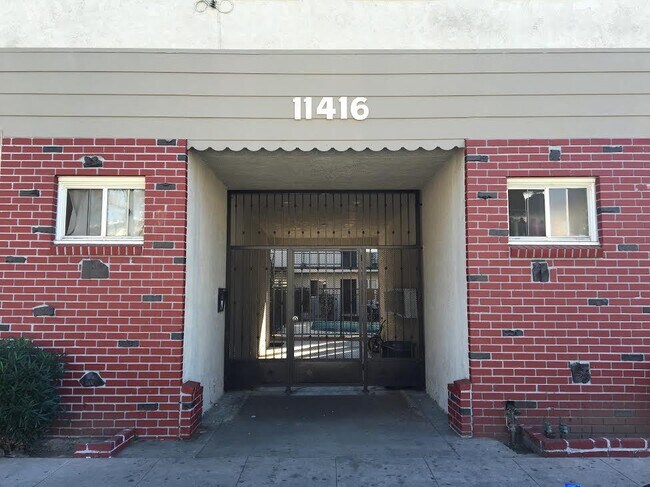Foto del edificio - 11416 Miranda St