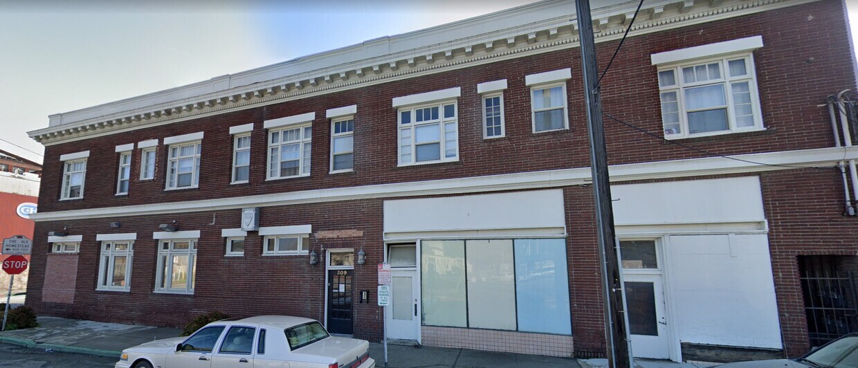 Primary Photo - 309 Rolph Ave