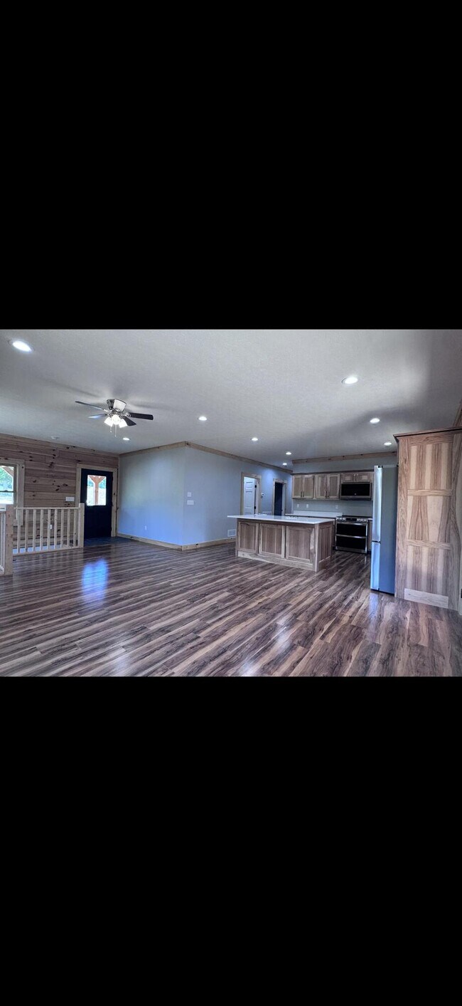 Foto del edificio - 1339 Hickory Point Dr