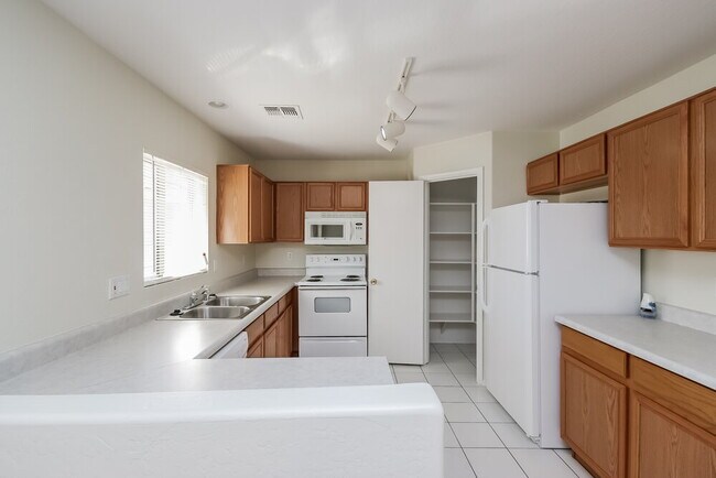 Foto del edificio - 12921 N 127th Ln