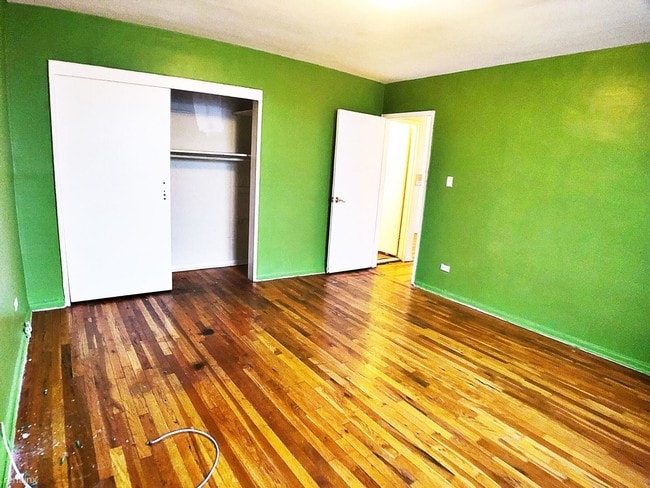 Building Photo - 1 br, 1 bath Apartment - 8797 25th Ave