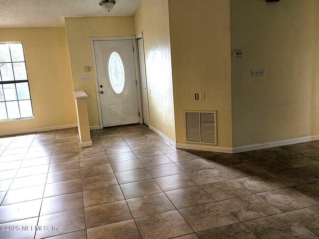 Foto del edificio - 2902 Hodges Blvd