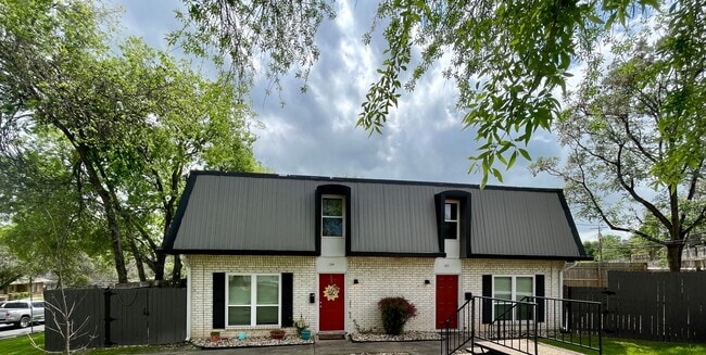 Foto del edificio - 1703 Coronado Hills Dr