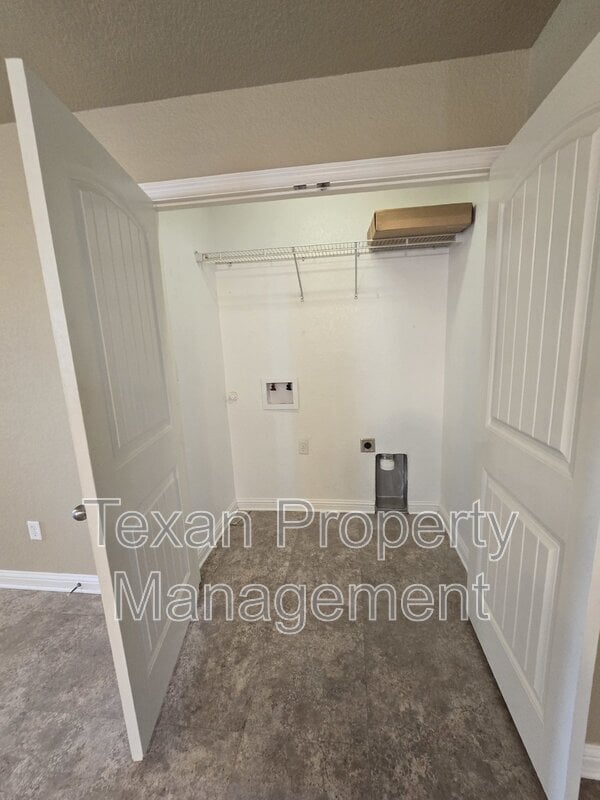 Building Photo - 3007 Weave Ct