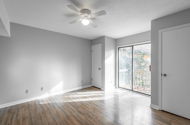 Building Photo - 3222 Joselin Ln