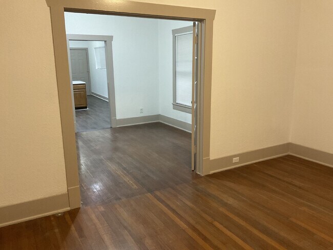 Foto del edificio - Large 3/2 home for rent