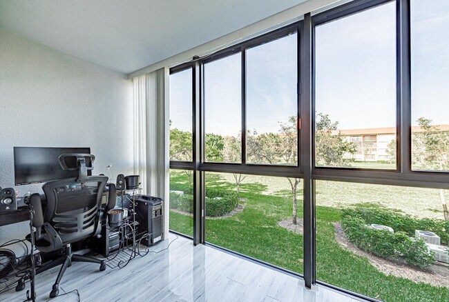 Foto del edificio - 12551 SW 16th Ct