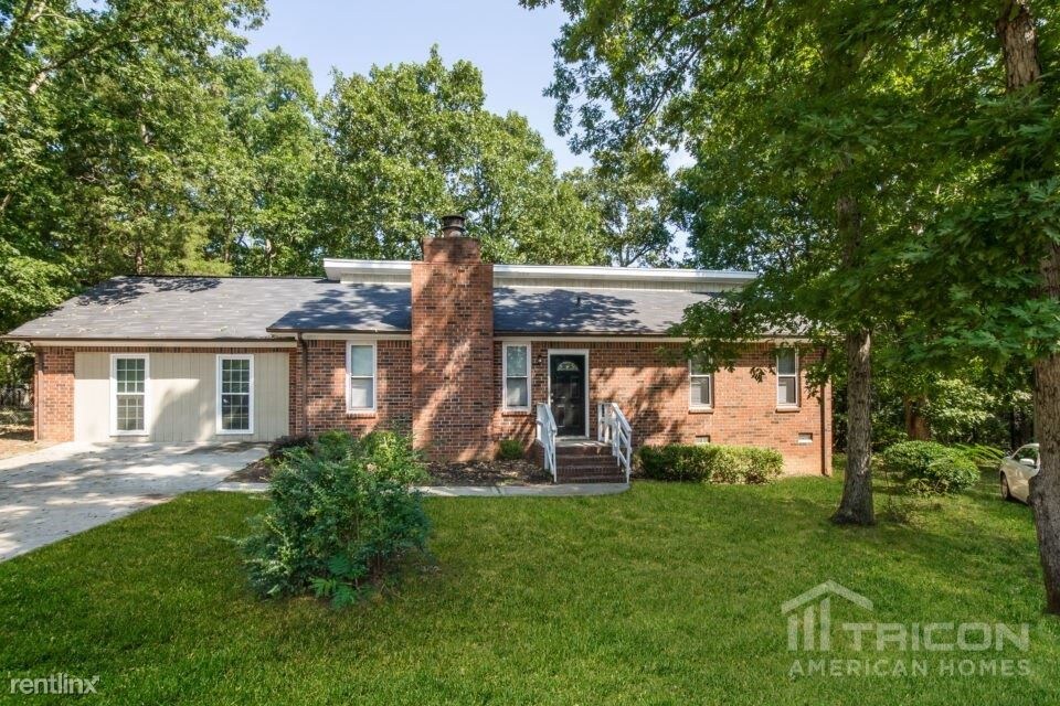 Primary Photo - 119 Minehead Ct