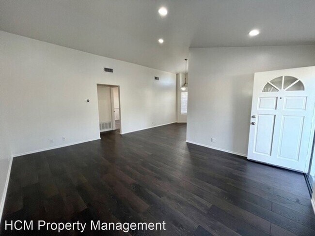 Building Photo - 2 br, 2 bath House - 131 Remington